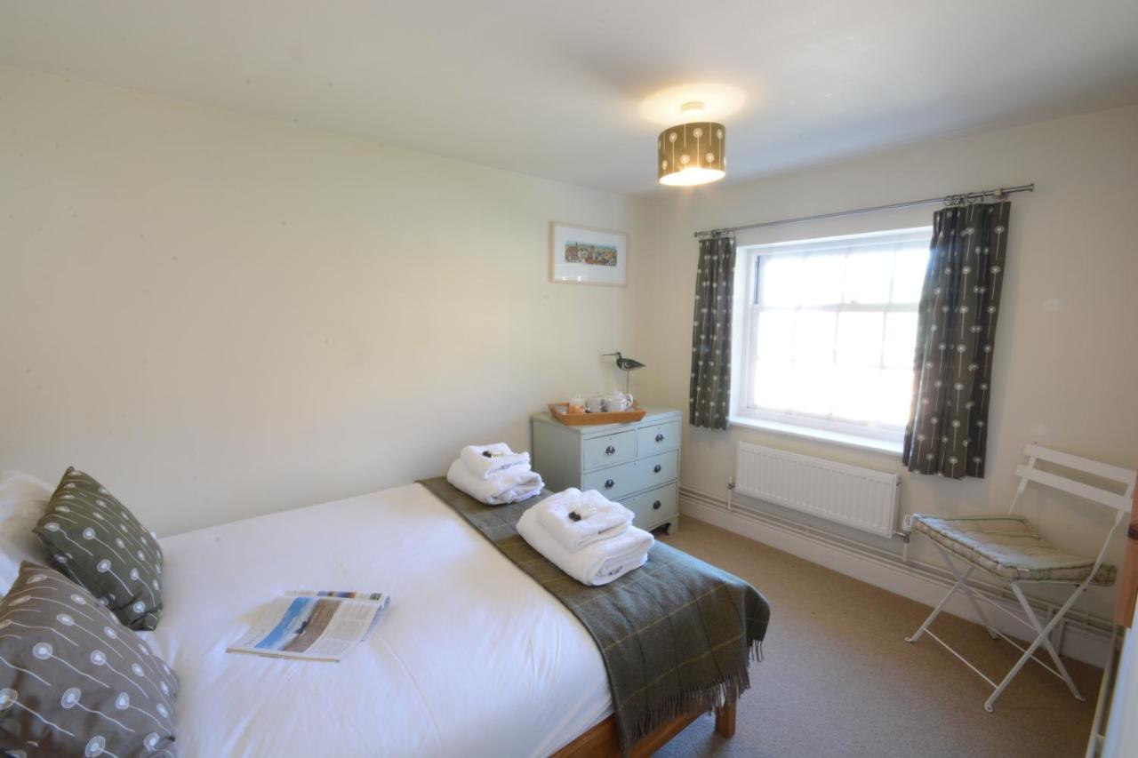 Pebble Beach Cottage, Aldeburgh Exteriör bild